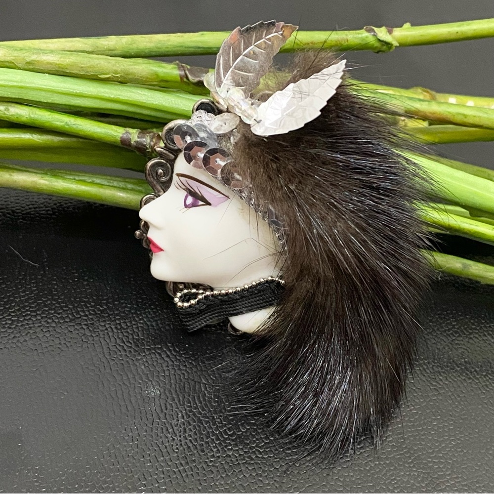 Vintage Flapper Lady Art Deco Fur Hair Lady Brooch